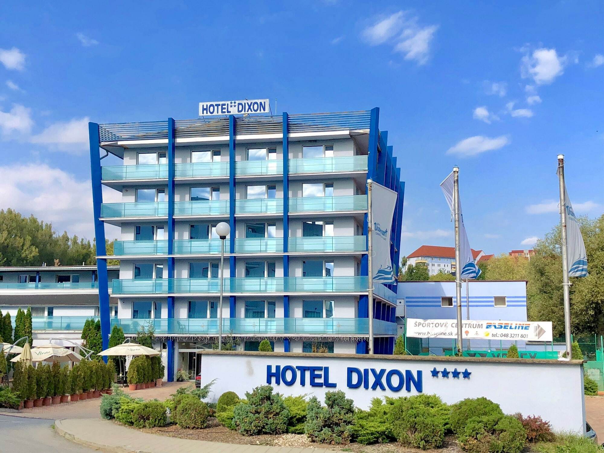 Hotel Dixon So Vstupom Do Bazena A Virivky Zdarma - Free Entrance To Pool And Jacuzzi Included Bańska Bystrzyca Zewnętrze zdjęcie